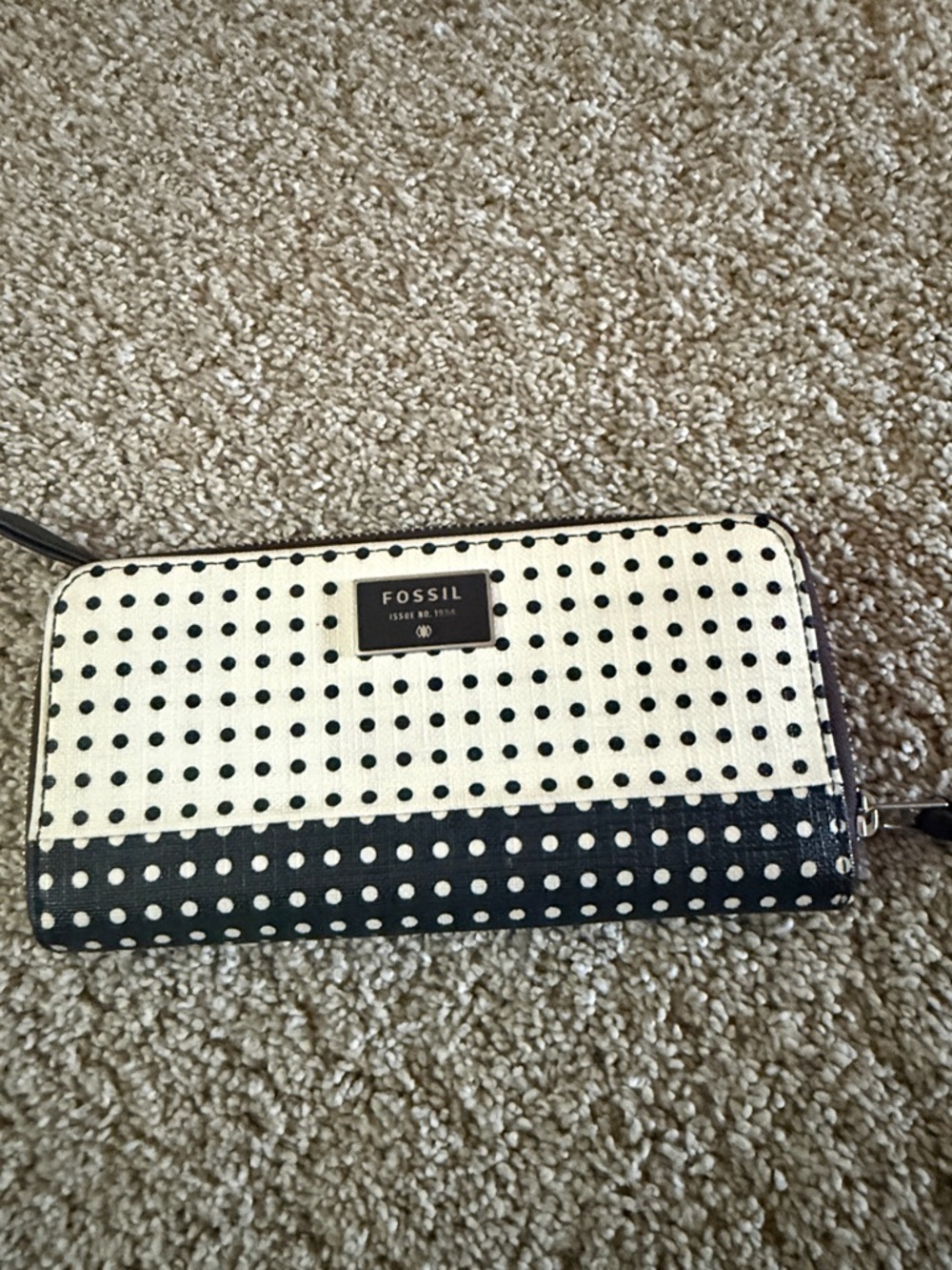 Fossil Two-Tone Polka Dot Zip Wallet - Black & Cream